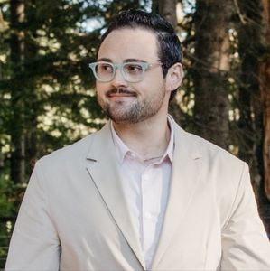 Meet your Posher, Connor